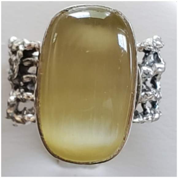 Genuine 8ct Rare Yellow Cats Eye Ring Size 8